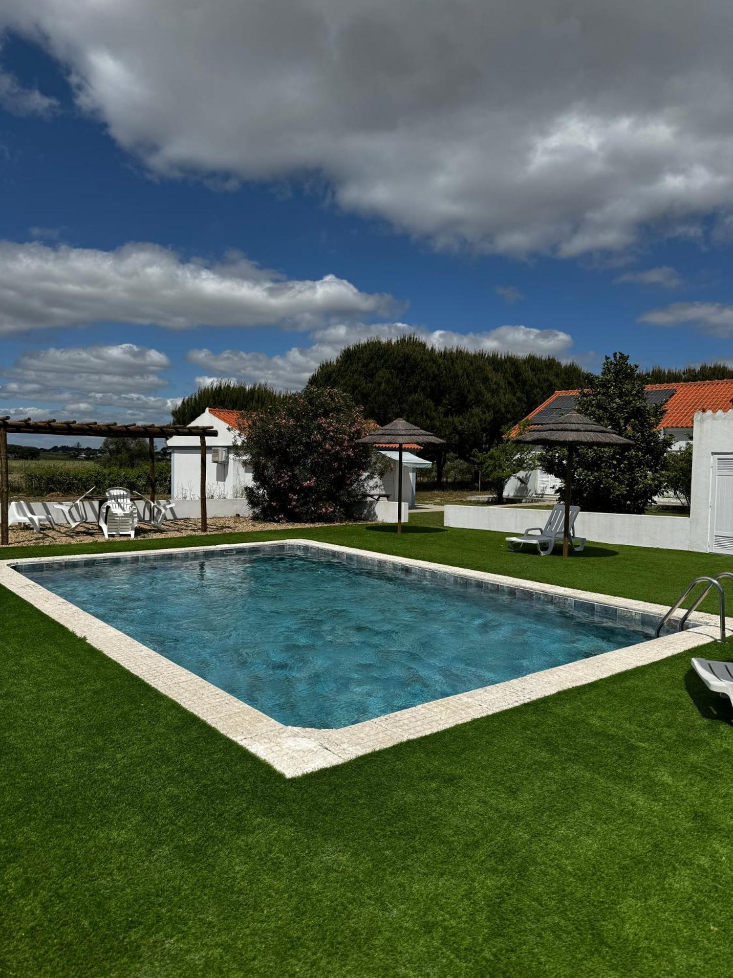 Na Quinta- Alojamento Rural Com Piscina De Agua Salgada Poceirao 외부 사진
